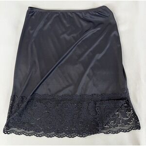 Vintage Vanity Fair Half Slip Skirt Lace Hem Women's Size Small‎ Y2K